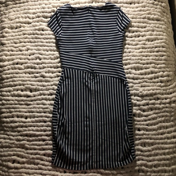 Striped dress - Picture 2 of 4